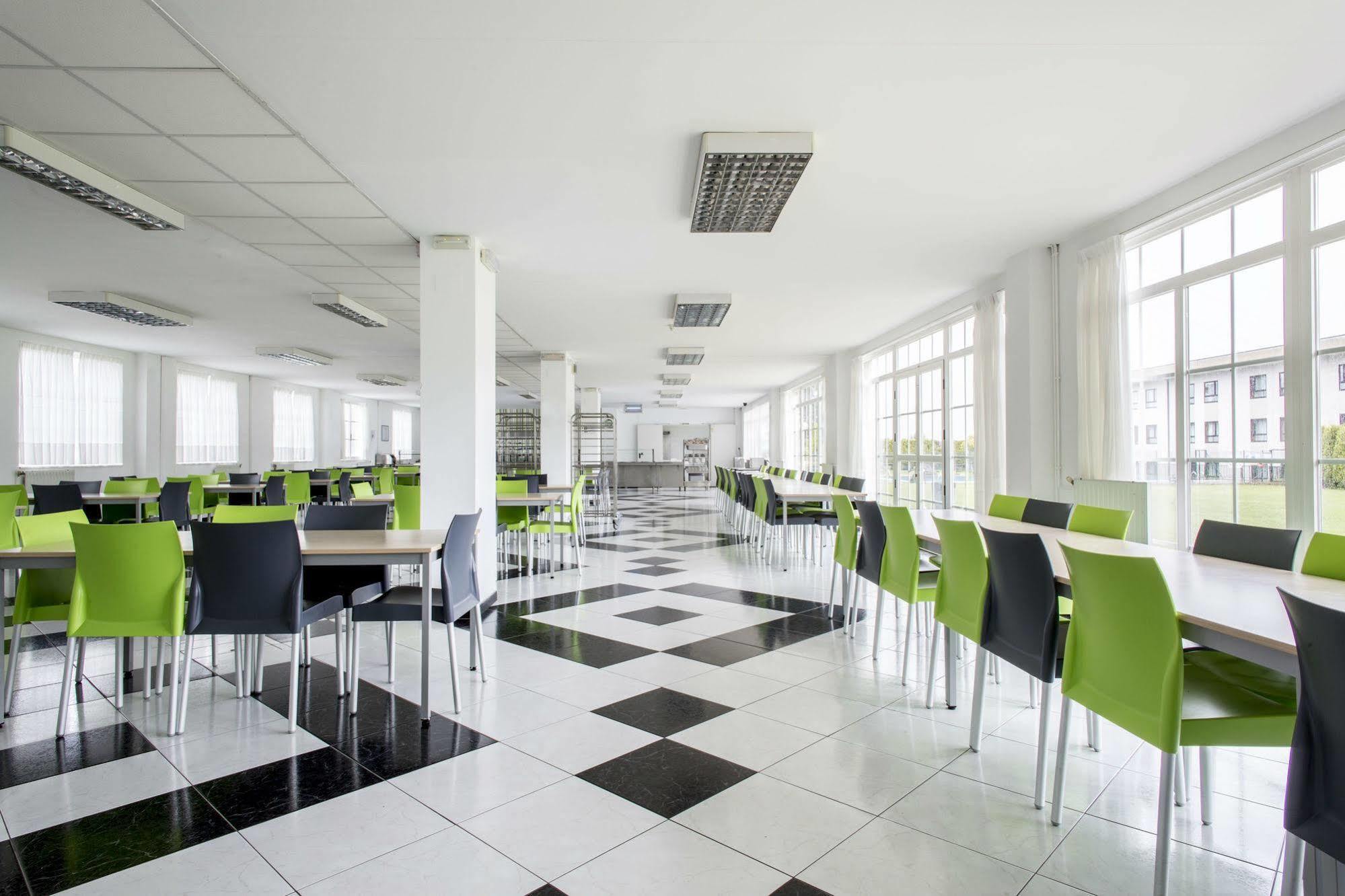 Residencia Universitaria Resa Siglo XXI Culleredo Kültér fotó